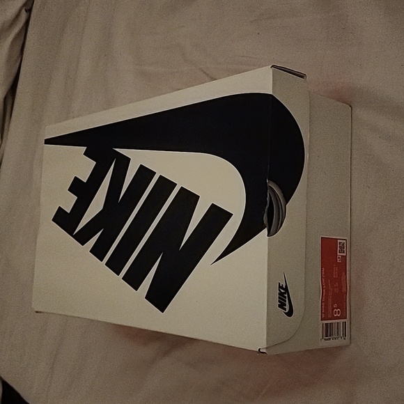 Nike empty box - Picture 2 of 2